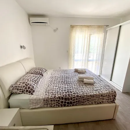 Popovic Apartment Budva