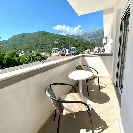 Popovic Apartment *