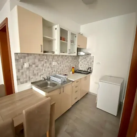 Popovic Apartment